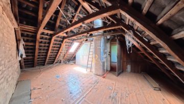 Mit handwerklichem Geschick zum Traumhaus – inklusive Vorkaufsrecht auf die zweite Haushälfte - DieMaacklerOHG (25982)