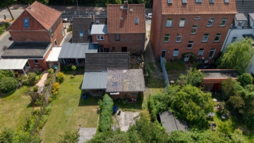 Mit handwerklichem Geschick zum Traumhaus – inklusive Vorkaufsrecht auf die zweite Haushälfte - DieMaacklerOHG (25971)