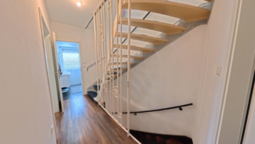 Familienfreundliches Mittelreihenhaus in Reppenstedt- 89 m² mit 5 Zimmern - DieMaacklerOHG (20460)