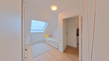 Familienfreundliches Mittelreihenhaus in Reppenstedt- 89 m² mit 5 Zimmern - DieMaacklerOHG (20458)