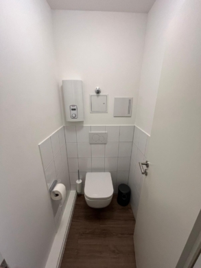 Gepflegte Bürofläche in der Lüneburger Innenstadt- 62 m² mit 3 Büroräumen - DieMaacklerOHG (16683)