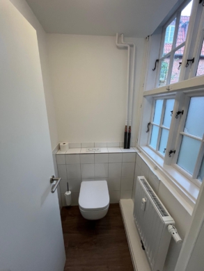 Gepflegte Bürofläche in der Lüneburger Innenstadt- 62 m² mit 3 Büroräumen - DieMaacklerOHG (16685)