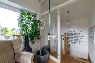 Stilvolles Architektenhaus mit lichtdurchfluteten Räumen, Kamin & Dachterrasse in Scharnebeck - Die Maackler OHG (15667)