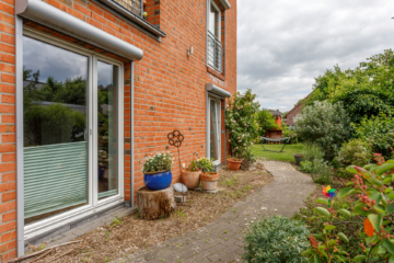 Stilvolles Architektenhaus mit lichtdurchfluteten Räumen, Kamin & Dachterrasse in Scharnebeck - Die Maackler OHG (15654)