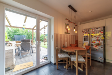 Stilvolles Architektenhaus mit lichtdurchfluteten Räumen, Kamin & Dachterrasse in Scharnebeck - Die Maackler OHG (15662)