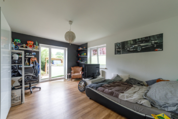 Stilvolles Architektenhaus mit lichtdurchfluteten Räumen, Kamin & Dachterrasse in Scharnebeck - Die Maackler OHG (15664)