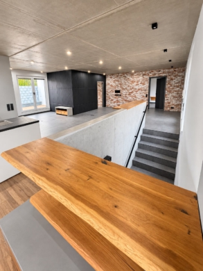 Moderne Bürofläche mit drei Büroräumen, Archiv und integrierter Küche - DieMaacklerOHG (27784)