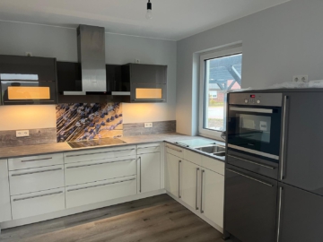 Moderne 125 m² Doppelhaushälfte mieten - geräumig, modern & familienfreundlich - DieMaacklerOHG (17113)