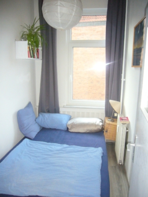 Möbliert einziehen: 1,5-Zimmer-Wohnung mit Südbalkon in zentraler Lage von Lüneburg - DieMaacklerOHG (19649)