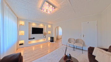 Attraktive 4-Zimmer-Wohnung mit Studio, Garten und Stellplatz in Wendisch Evern bei Lüneburg - DieMaacklerOHG (23417)