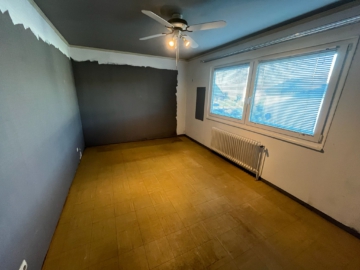 Geräumiger Bungalow mit viel Platz und Potenzial - DieMaacklerOHG (26765)