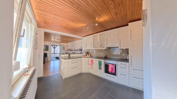 Attraktives EFH in Adendorf – großzügiges Grundstück & günstiger Einstieg dank Erbpacht - DieMaacklerOHG (20663)