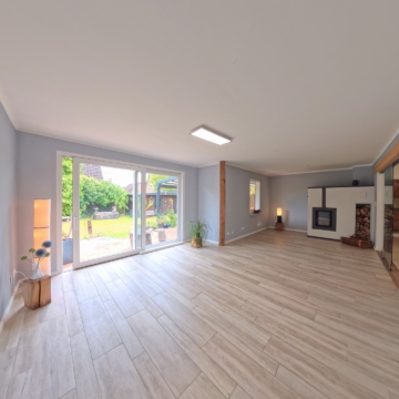 Gepflegtes Einfamilienhaus in ruhiger Lage von Lauenburg- 131 m² Wohnfläche & Gartenidylle - DieMaacklerOHG (18199)