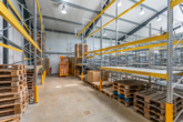 DieMaacklerOHG - Moderne Lagerhalle für effiziente Produktion und Lagerung im Gewerbegebiet von Vögelsen