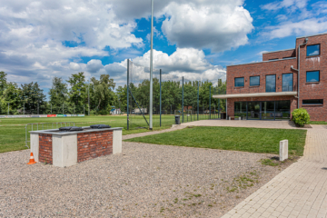 Modernes Bürogebäude in der Goseburg - DieMaacklerOHG (11941)