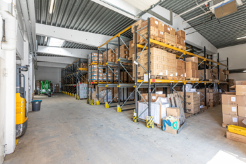 Vielseitige Lager- und Produktionshalle in zentraler Lage von Adendorf - DieMaacklerOHG (13247)