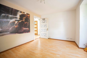 OFFENES BIETERVERFAHREN: Ideal für Handwerker - Sanierungsbedürftige Doppelhaushälfte - Schlaf-, Kinder- oder Arbeitszimmer (12023)