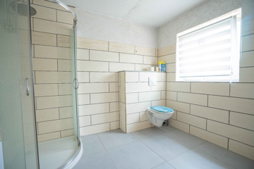 OFFENES BIETERVERFAHREN: Ideal für Handwerker - Sanierungsbedürftige Doppelhaushälfte - Duschbad (12003)