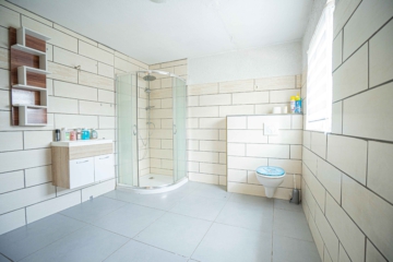 OFFENES BIETERVERFAHREN: Ideal für Handwerker - Sanierungsbedürftige Doppelhaushälfte - Duschbad (12002)