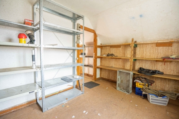 OFFENES BIETERVERFAHREN: Ideal für Handwerker - Sanierungsbedürftige Doppelhaushälfte - Ausbaureserve DG (12030)