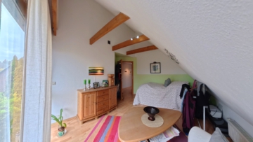 Charmantes Einfamilienhaus in Bienenbüttel – Holzhaus mit Keller, Garten & 750 m² Grundstück - Zimmer 2 OG 2 (21139)