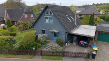 Charmantes Einfamilienhaus in Bienenbüttel – Holzhaus mit Keller, Garten & 750 m² Grundstück - Die Maackler OHG (21114)