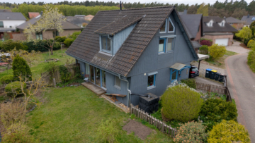 Charmantes Einfamilienhaus in Bienenbüttel – Holzhaus mit Keller, Garten & 750 m² Grundstück - Die Maackler OHG (21111)