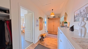 Attraktive Kapitalanlage in gefragter Lage von Reppenstedt – moderne 2-Zimmer-ETW mit Dachterrasse - DieMaacklerOHG (25835)