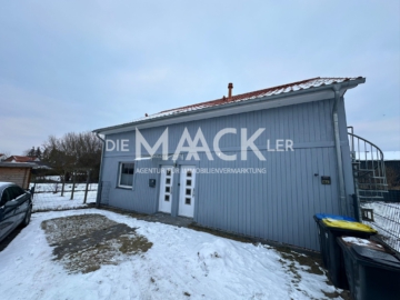 Ideal für Eigenutzer und Kapitalanleger: Zweifamilienhaus mit vermieteter Einheit in Altenmedingen - DieMaacklerOHG (19205)