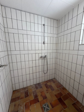 Praktische Halle mit Büro- und Nebenräumen in Adendorf zu vermieten - DieMaacklerOHG (19252)