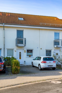 Auf die Lage kommt es an. Von hier aus können Sie Lüneburg noch besser genießen - Hausansicht (14434)