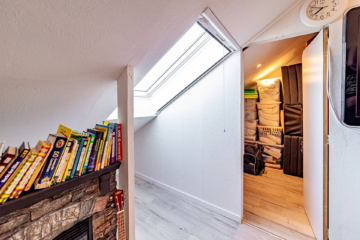 Auf die Lage kommt es an. Von hier aus können Sie Lüneburg noch besser genießen - Aufbewahrung (14458)