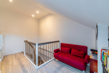 Auf die Lage kommt es an. Von hier aus können Sie Lüneburg noch besser genießen - Chillen im DG (14456)