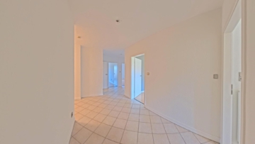 Bezugsfreie 3-Zimmer-Eigentumswohnung mit Tiefgaragenstellplatz in begehrter Lage von Adendorf - DieMaacklerOHG (26245)