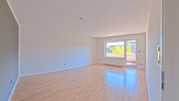 Bezugsfreie 3-Zimmer-Eigentumswohnung mit Tiefgaragenstellplatz in begehrter Lage von Adendorf - DieMaacklerOHG (26240)