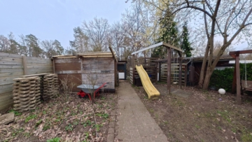 Familienfreundliches Mittelreihenhaus in Reppenstedt- 89 m² mit 5 Zimmern - DieMaacklerOHG (23052)