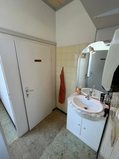 Bürofläche in der Lüneburger Goseburg- 90 m² mit 3 Räumen - DieMaacklerOHG (27919)