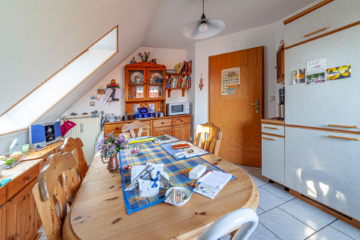 Attraktive Kapitalanlage in Neetze- vollvermietetes Zweifamilienhaus in ruhiger Lage - DieMaacklerOHG (12835)