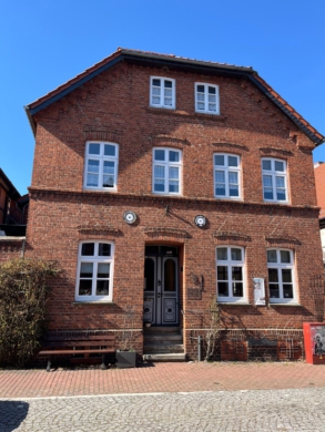 Bereit für neuen Schwung- Historisches Altstadthaus im Stadtkern von Hitzacker - DieMaacklerOHG (20426)