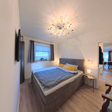Bungalow mit 2 Einheiten und 90 m² Wohnfläche- vollvermietetes Anlageobjekt - DieMaacklerOHG (16805)