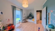 Kinderzimmer 2 - Moderne Architektur trifft Zukunftstechnik–Energieeffizientes Wohnen in ruhiger Lage von Artlenburg