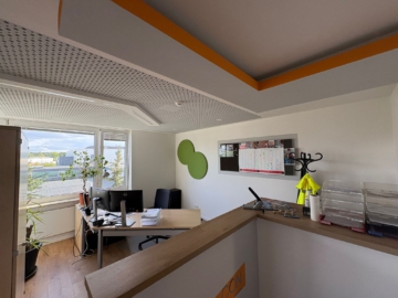 147 m² Bürofläche in gepflegtem Zustand und guter Verkehrsanbindung - DieMaacklerOHG (16355)