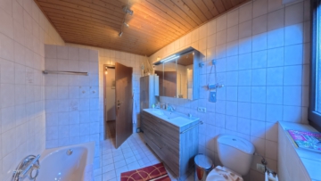 Großes Einfamilienhaus (220 m²) in Brietlingen- Ideal für Familien - DieMaacklerOHG (19533)