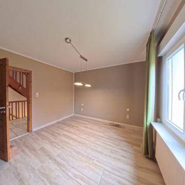 Gepflegtes Einfamilienhaus in ruhiger Lage von Lauenburg- 131 m² Wohnfläche & Gartenidylle - DieMaacklerOHG (19321)