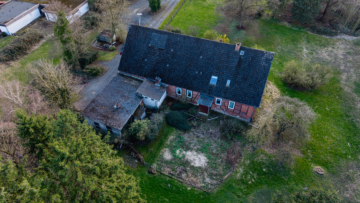 Historischer Resthof mit original ausgestatteter Kneipe und großem Grundstück - DieMaacklerOHG (21631)