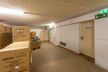 Lagerfläche im Ortskern von Adendorf – 490 m² mit Ausstattung - DieMaacklerOHG (13258)