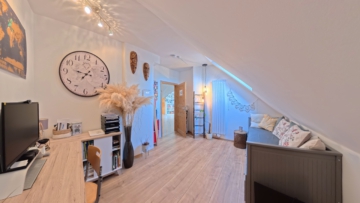 Viel Platz für die Familie: Haus mit Garten und durchdachtem Grundriss - DieMaacklerOHG (26397)
