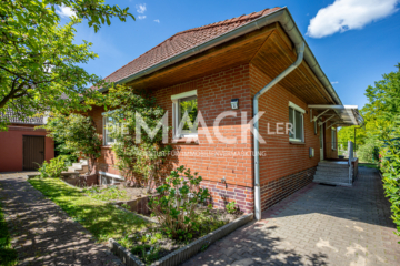 Familienfreundlicher Bungalow am Feldrand von Reppenstedt - 127 m² mit großem Keller - DieMaacklerOHG (17288)