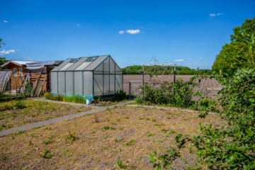 Familienfreundlicher Bungalow am Feldrand von Reppenstedt - 127 m² mit großem Keller - Die Maackler OHG (17302)