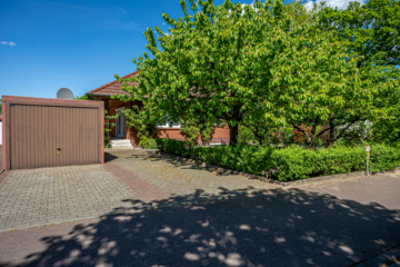 Familienfreundlicher Bungalow am Feldrand von Reppenstedt - 127 m² mit großem Keller - DieMaacklerOHG (17298)